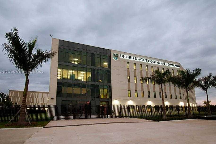 Small Image of 9165 NORTH WEST 33RD ST, Doral Number 49