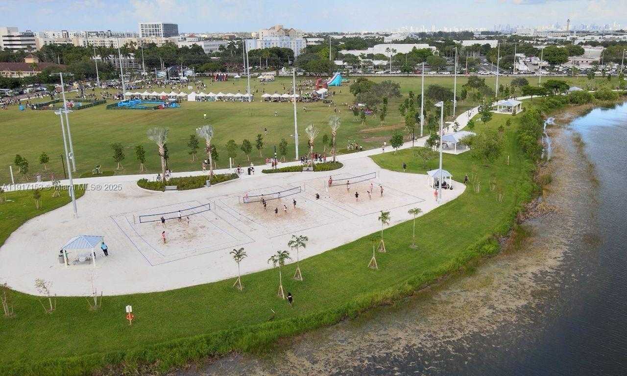 Small Image of 9165 NORTH WEST 33RD ST, Doral Number 52