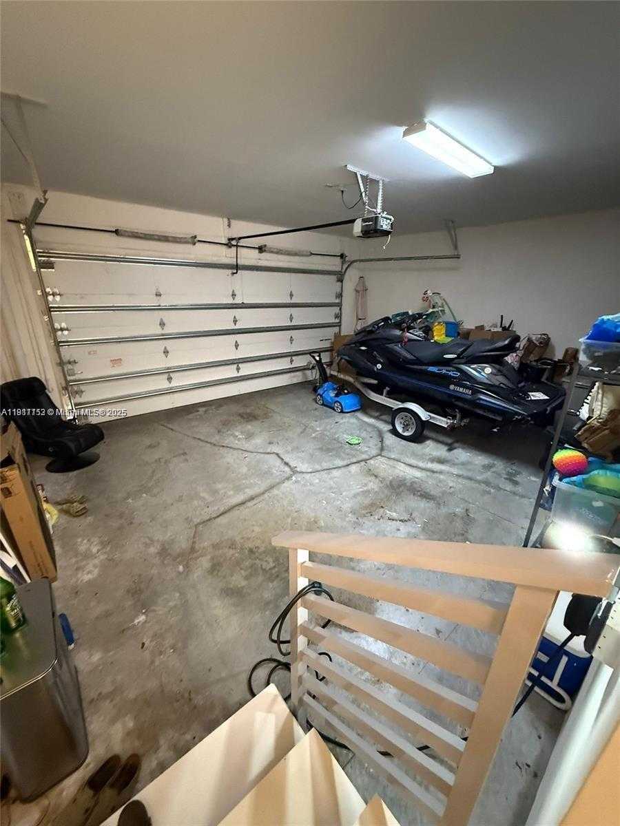 Small Image of 9165 NORTH WEST 33RD ST, Doral Number 6