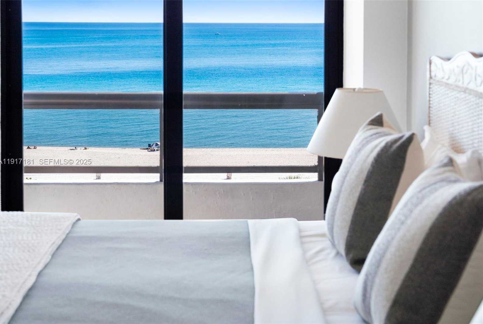 Small Image of 2555 COLLINS AVE #805, Miami Beach Number 15