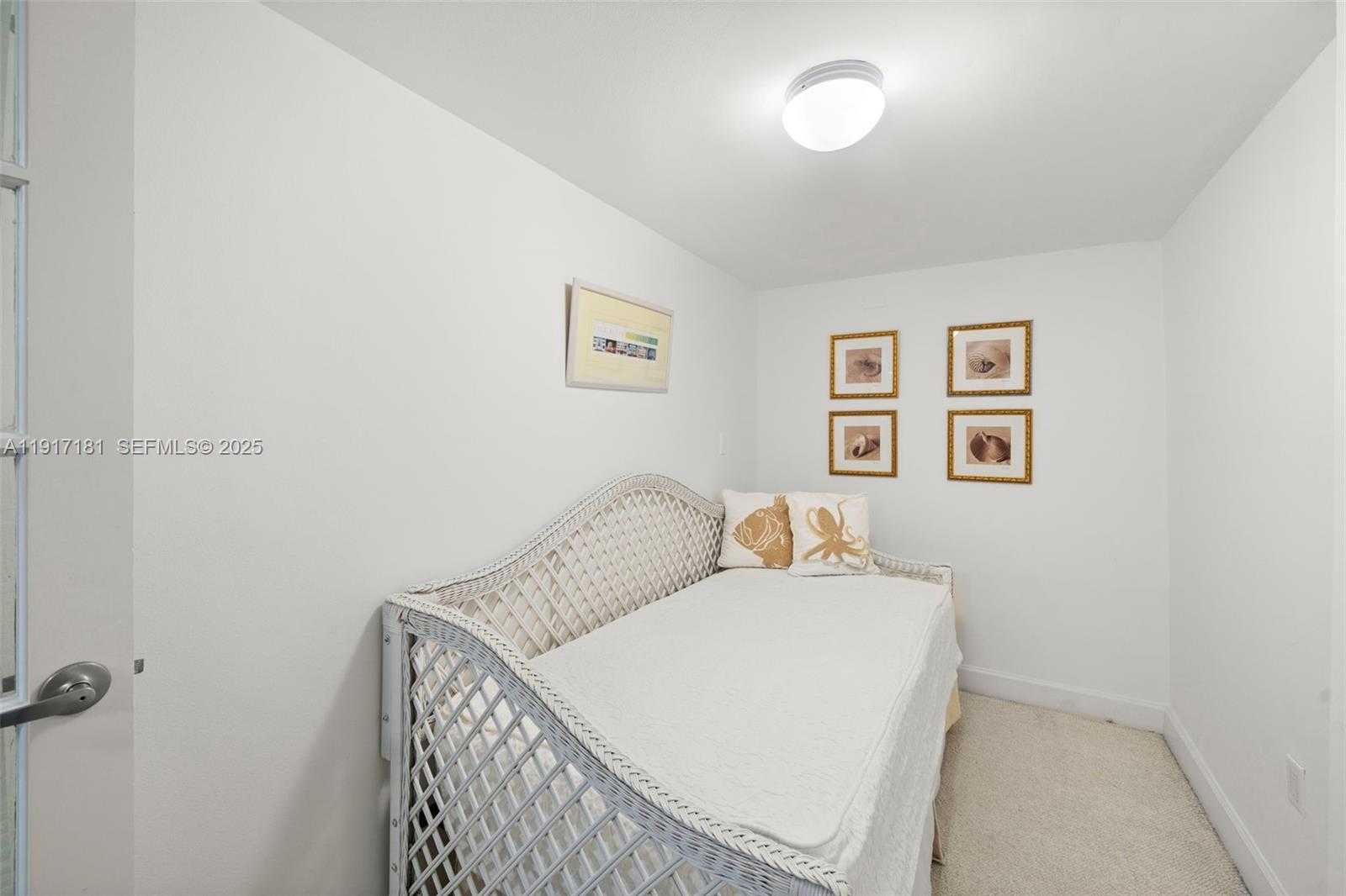Small Image of 2555 COLLINS AVE #805, Miami Beach Number 17