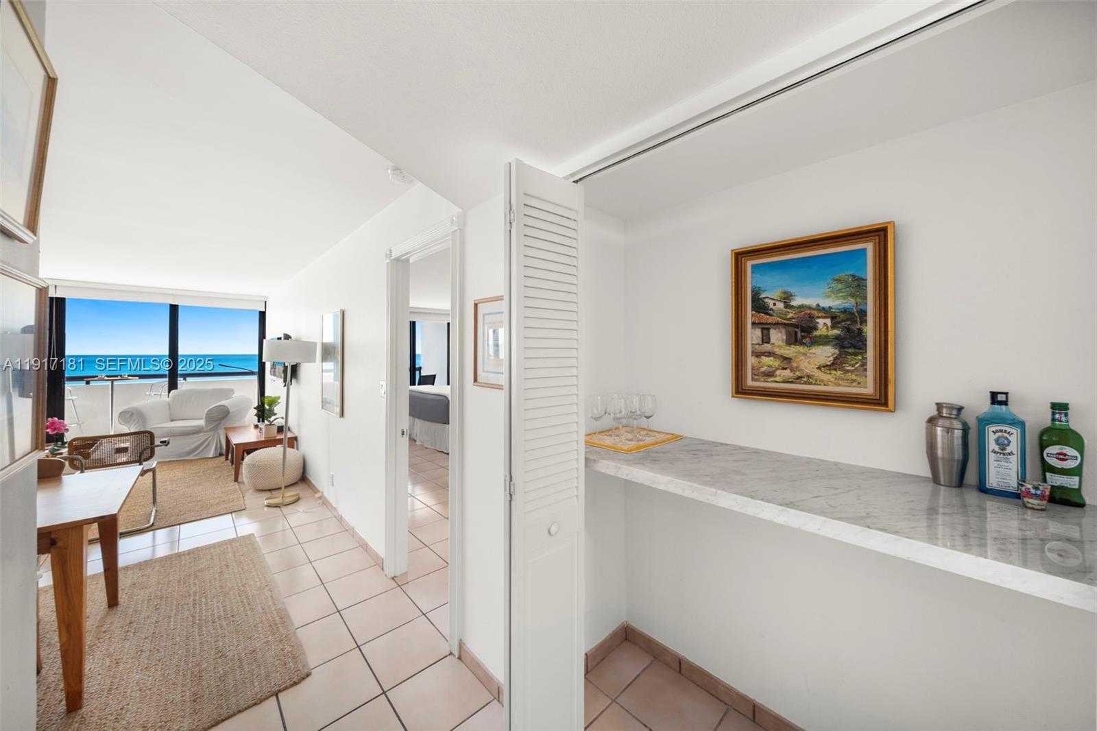 Small Image of 2555 COLLINS AVE #805, Miami Beach Number 19