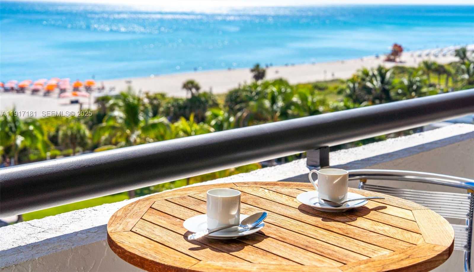 Small Image of 2555 COLLINS AVE #805, Miami Beach Number 22