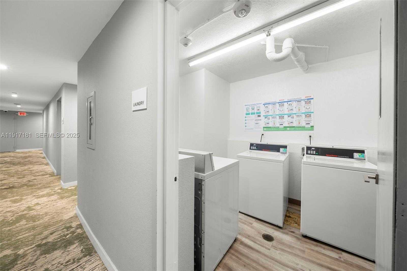 Small Image of 2555 COLLINS AVE #805, Miami Beach Number 25