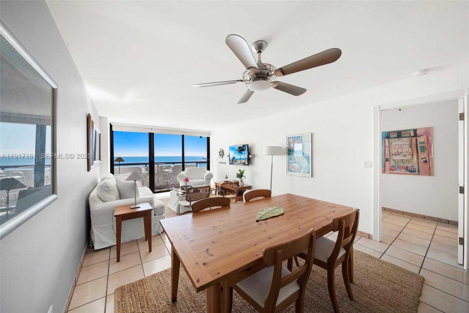 Small Image of 2555 COLLINS AVE #805, Miami Beach Number 3