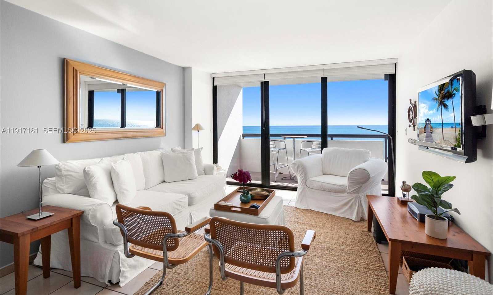 Small Image of 2555 COLLINS AVE #805, Miami Beach Number 5