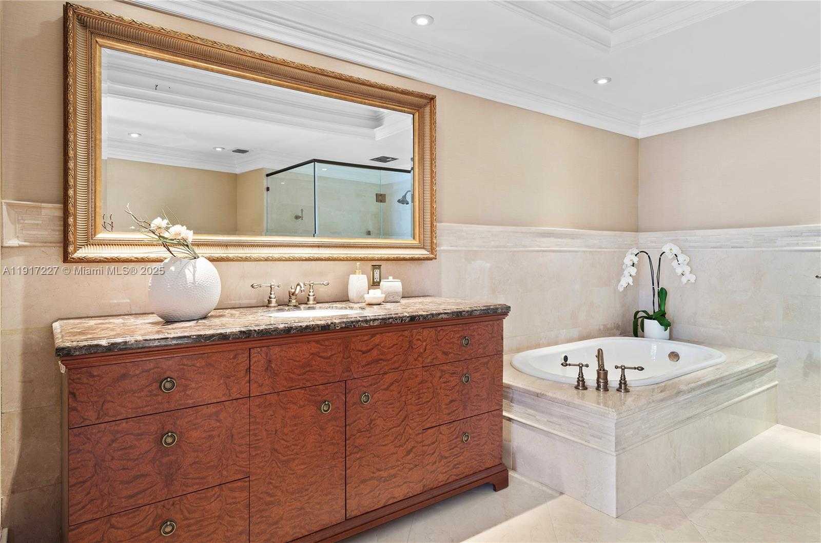 Small Image of 808 BRICKELL KEY DR #1802, Miami Number 24