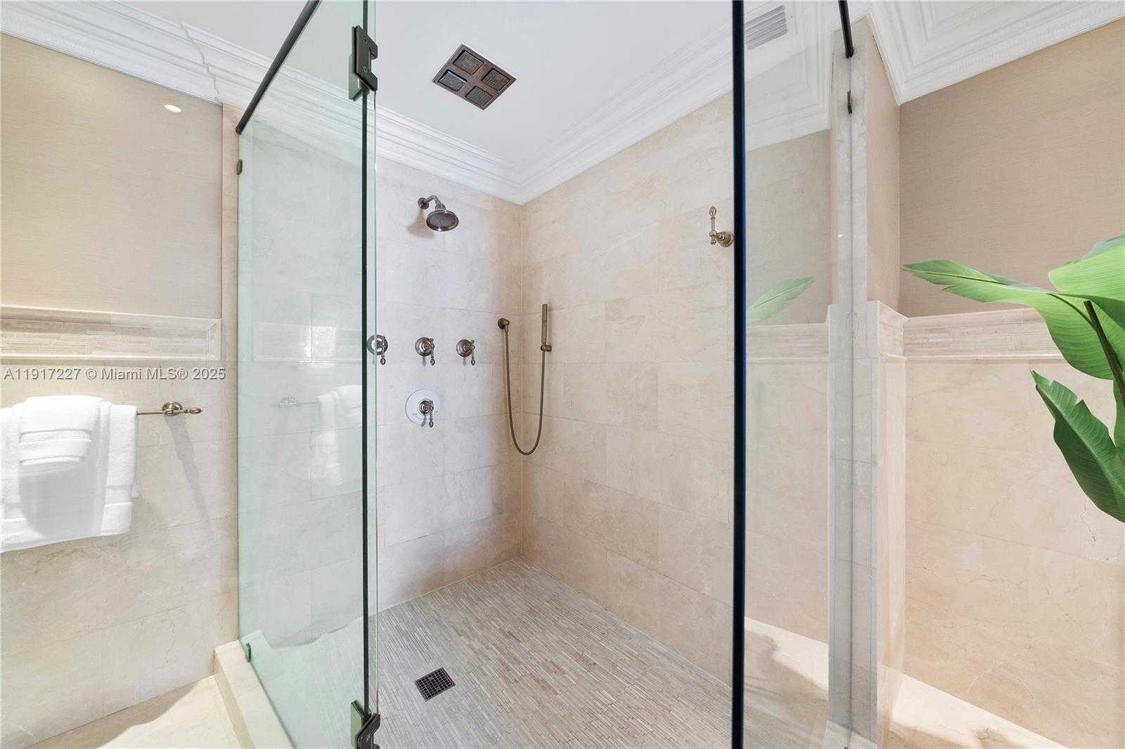 Small Image of 808 BRICKELL KEY DR #1802, Miami Number 26