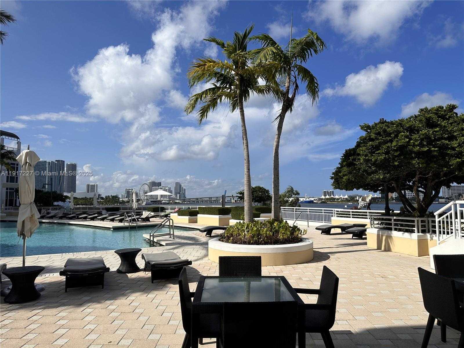 Small Image of 808 BRICKELL KEY DR #1802, Miami Number 37