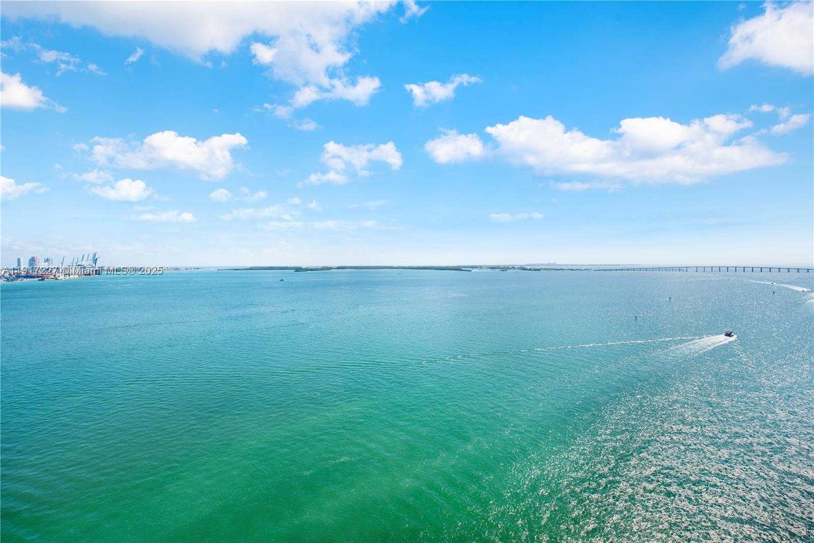 Small Image of 808 BRICKELL KEY DR #1802, Miami Number 8