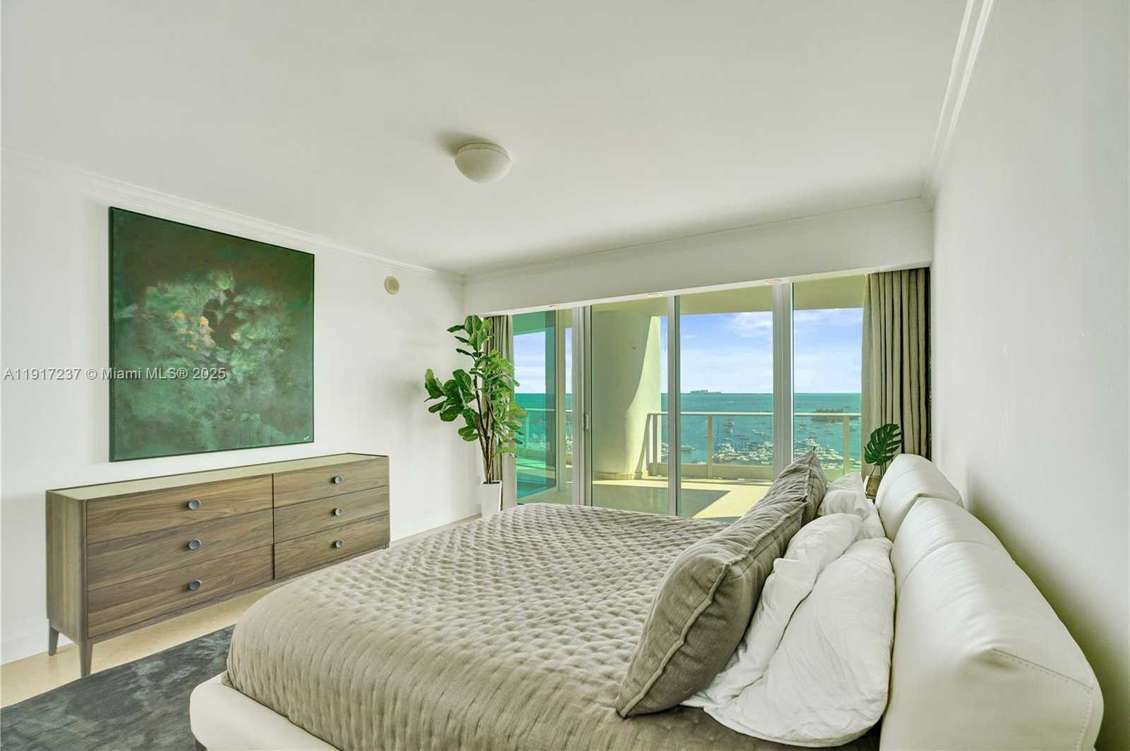 Small Image of 2627 SOUTH BAYSHORE DR #1806, Miami Number 12