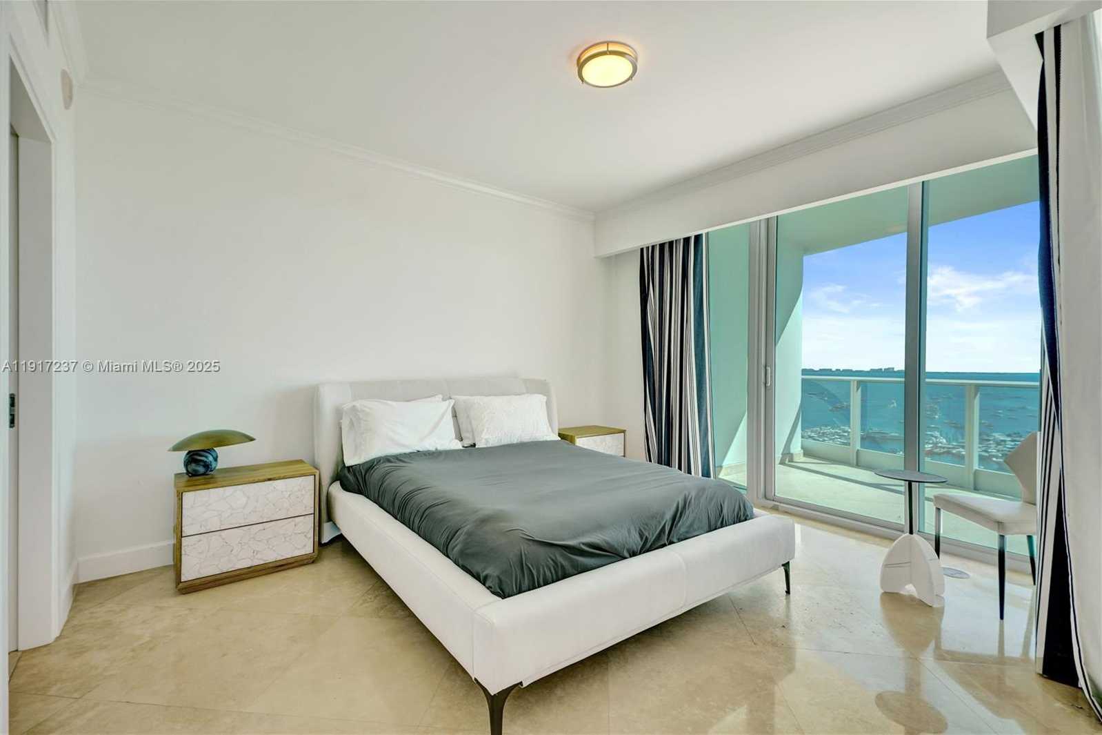 Small Image of 2627 SOUTH BAYSHORE DR #1806, Miami Number 21