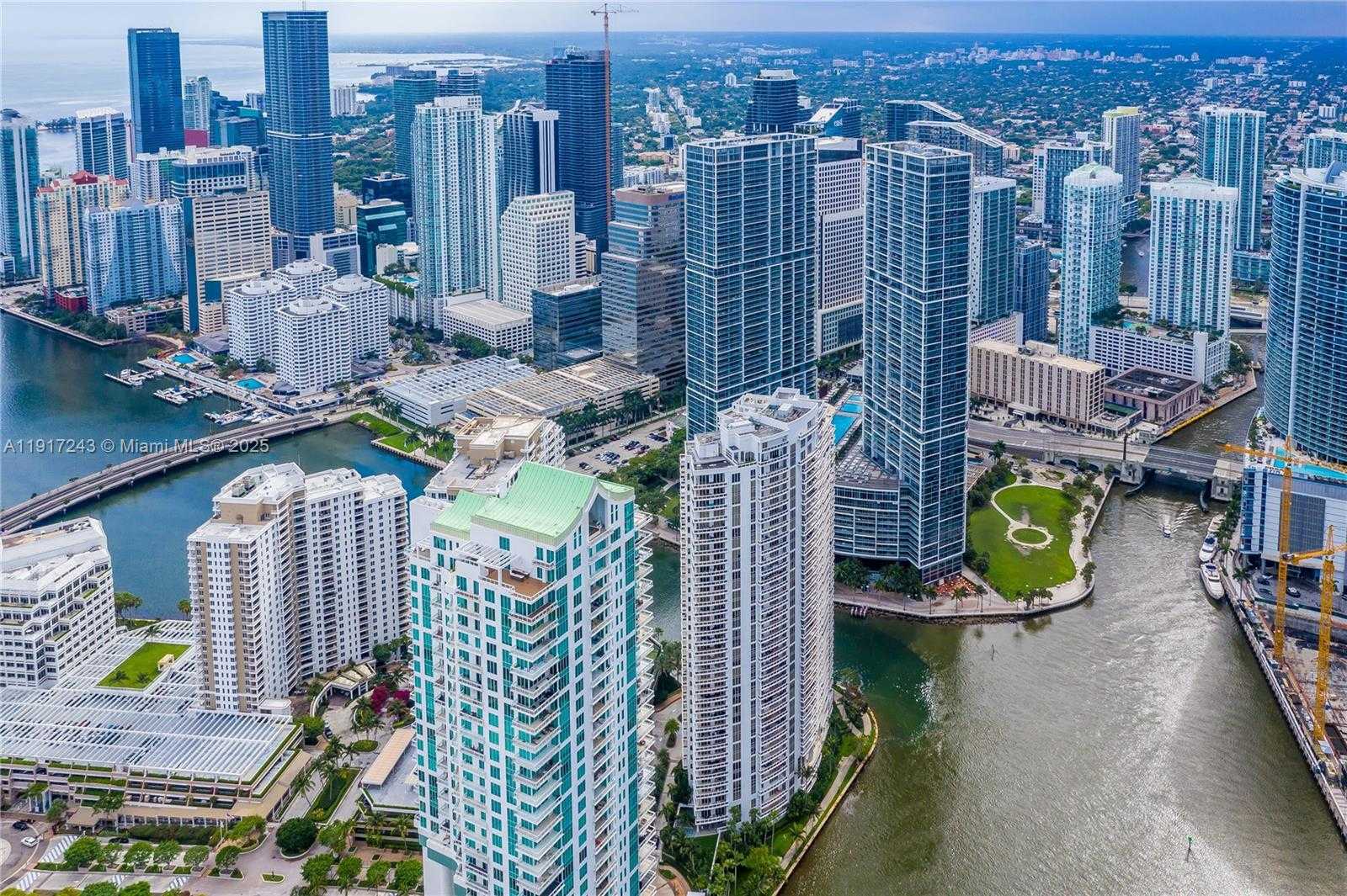 Small Image of 801 BRICKELL KEY BLVD #3211, Miami Number 16