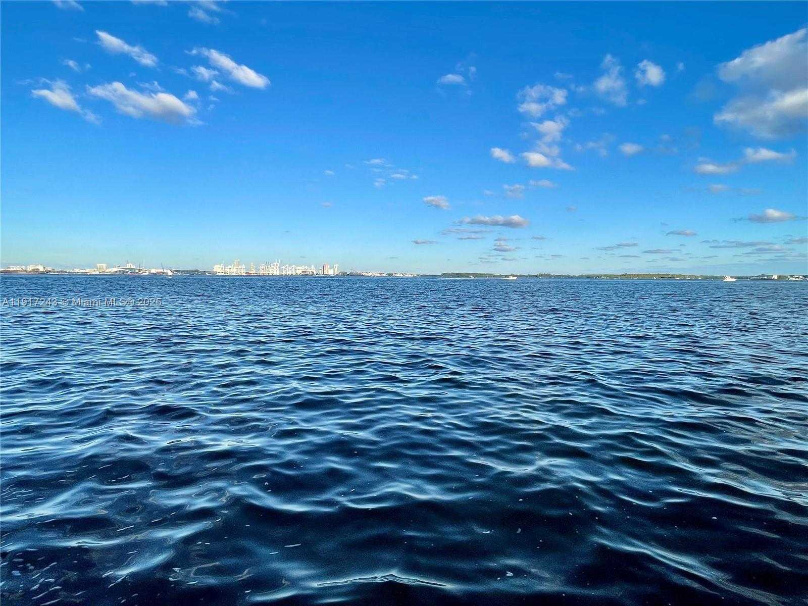 Small Image of 801 BRICKELL KEY BLVD #3211, Miami Number 18