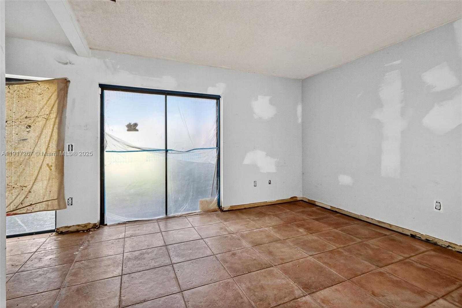 Small Image of 11053 SOUTH WEST 113TH PL, Miami Number 11