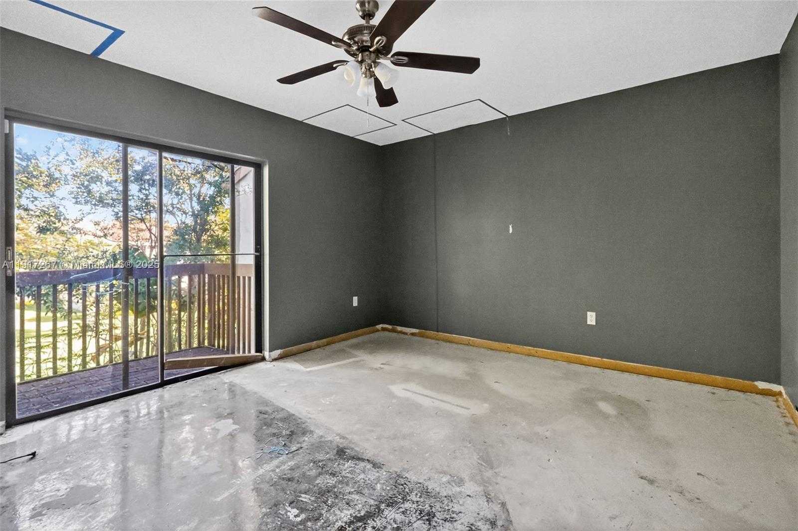 Small Image of 11053 SOUTH WEST 113TH PL, Miami Number 12