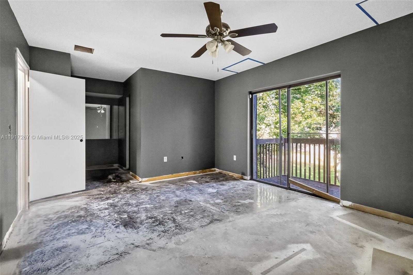 Small Image of 11053 SOUTH WEST 113TH PL, Miami Number 13