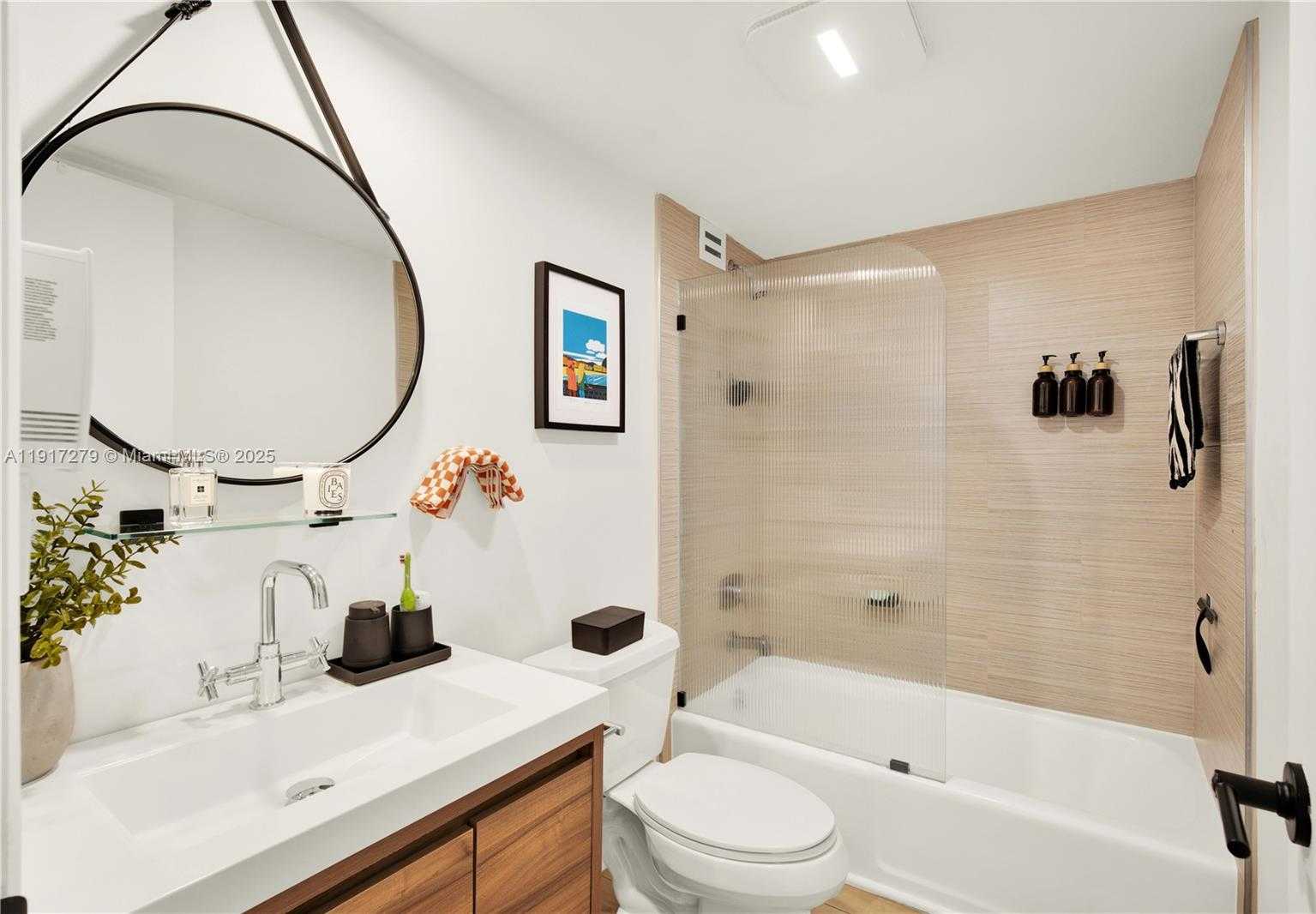 Small Image of 1915 BRICKELL AVE #C1101, Miami Number 24