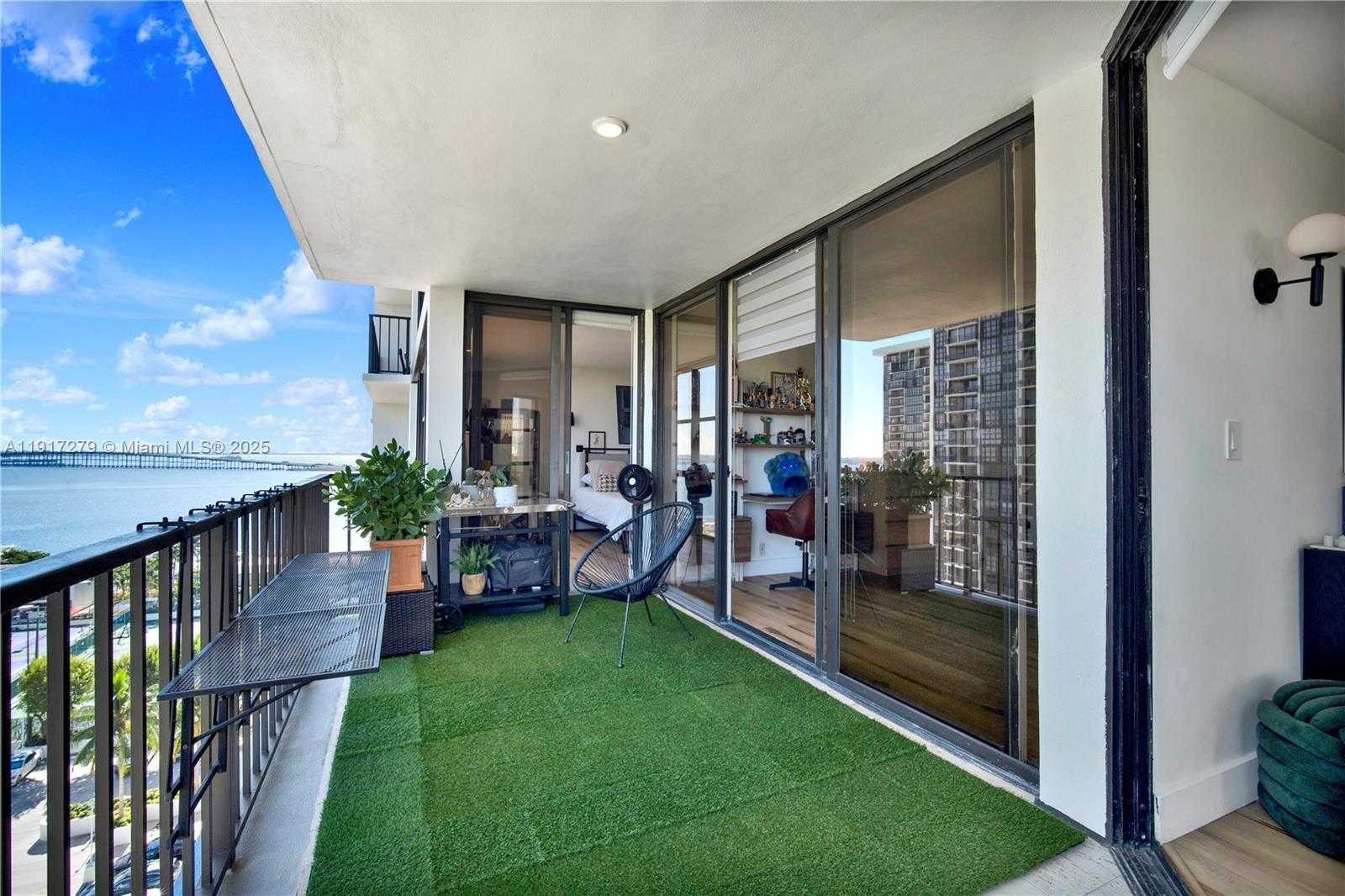 Small Image of 1915 BRICKELL AVE #C1101, Miami Number 29