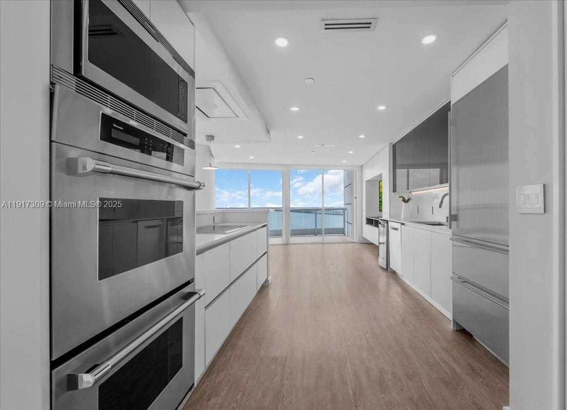 Small Image of 2127 BRICKELL AVE #1701, Miami Number 10