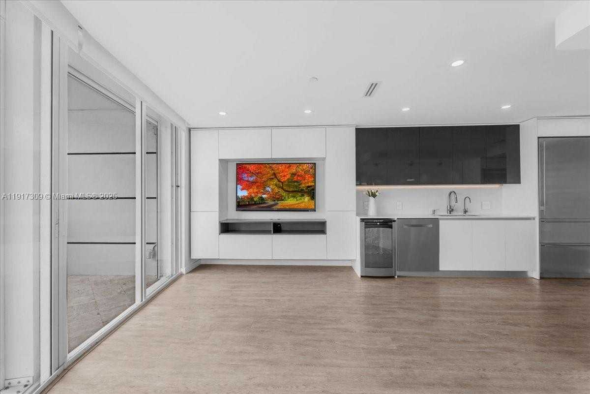 Small Image of 2127 BRICKELL AVE #1701, Miami Number 19