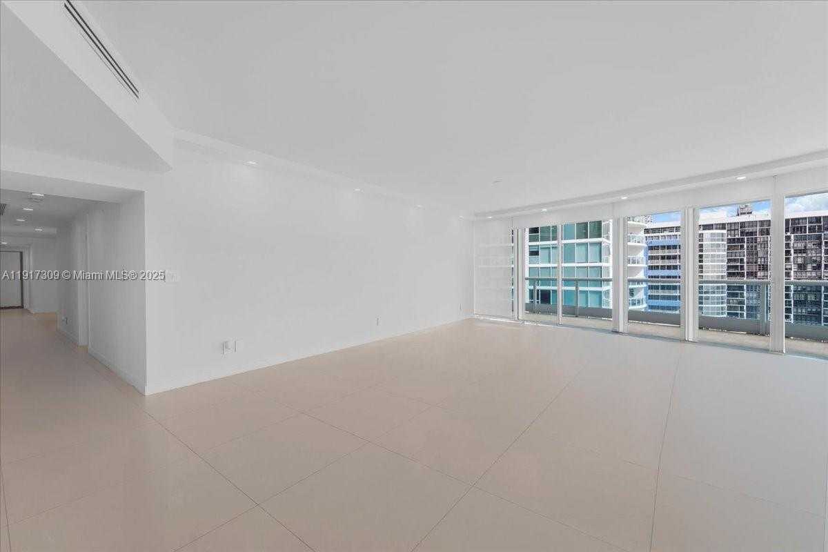 Small Image of 2127 BRICKELL AVE #1701, Miami Number 27