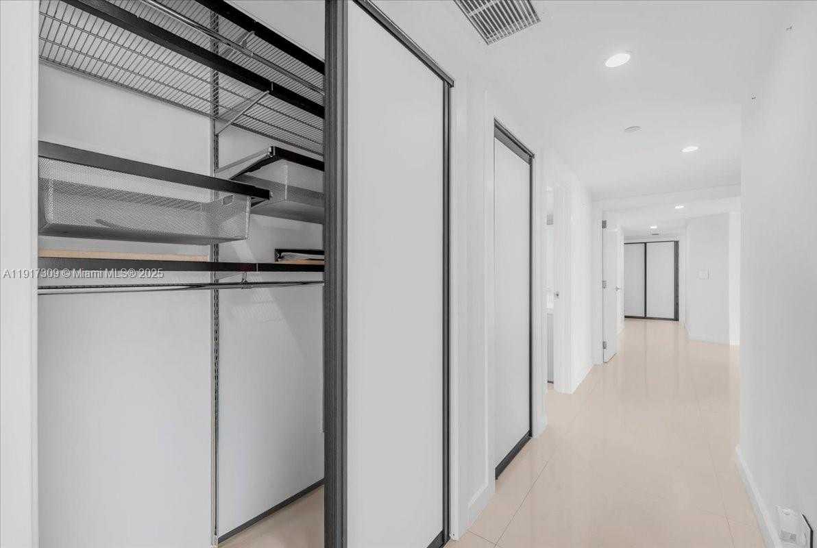 Small Image of 2127 BRICKELL AVE #1701, Miami Number 35