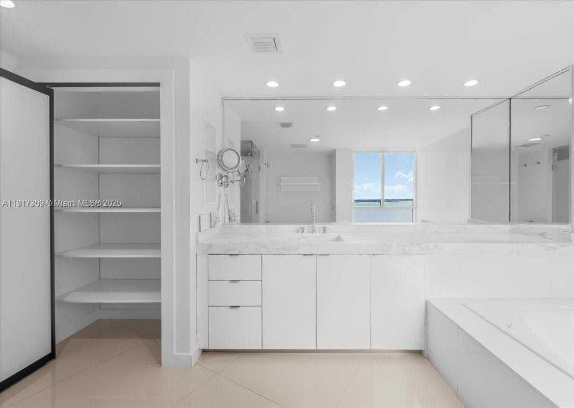 Small Image of 2127 BRICKELL AVE #1701, Miami Number 72