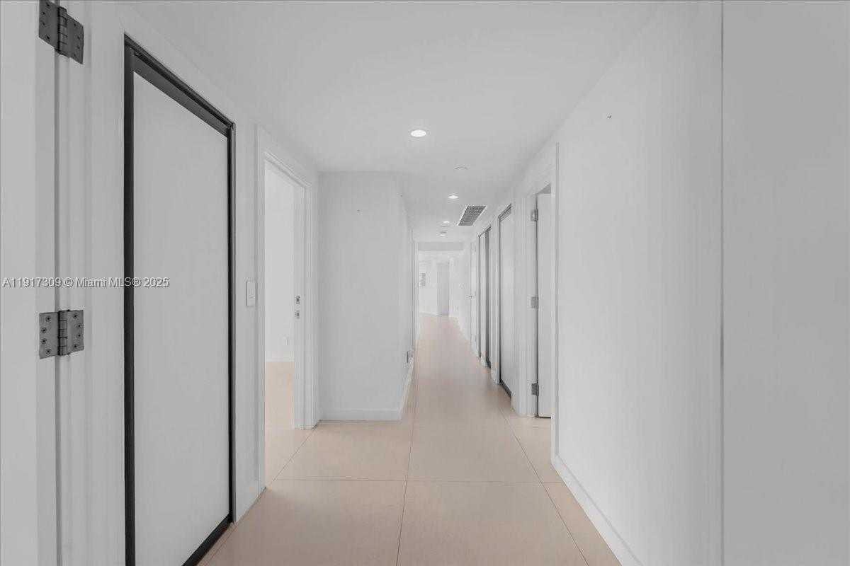 Small Image of 2127 BRICKELL AVE #1701, Miami Number 75