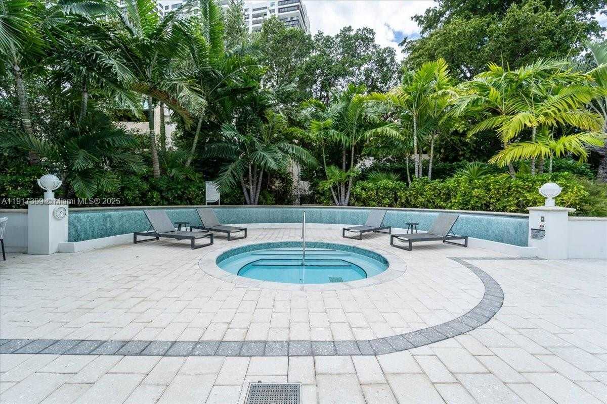 Small Image of 2127 BRICKELL AVE #1701, Miami Number 82