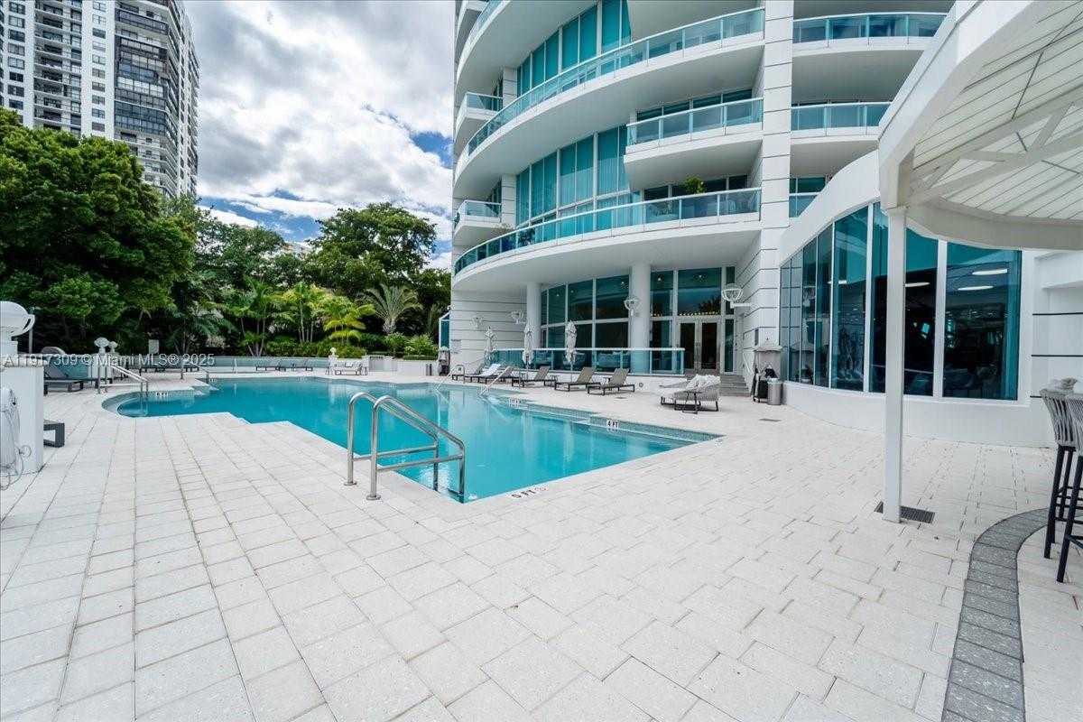 Small Image of 2127 BRICKELL AVE #1701, Miami Number 83
