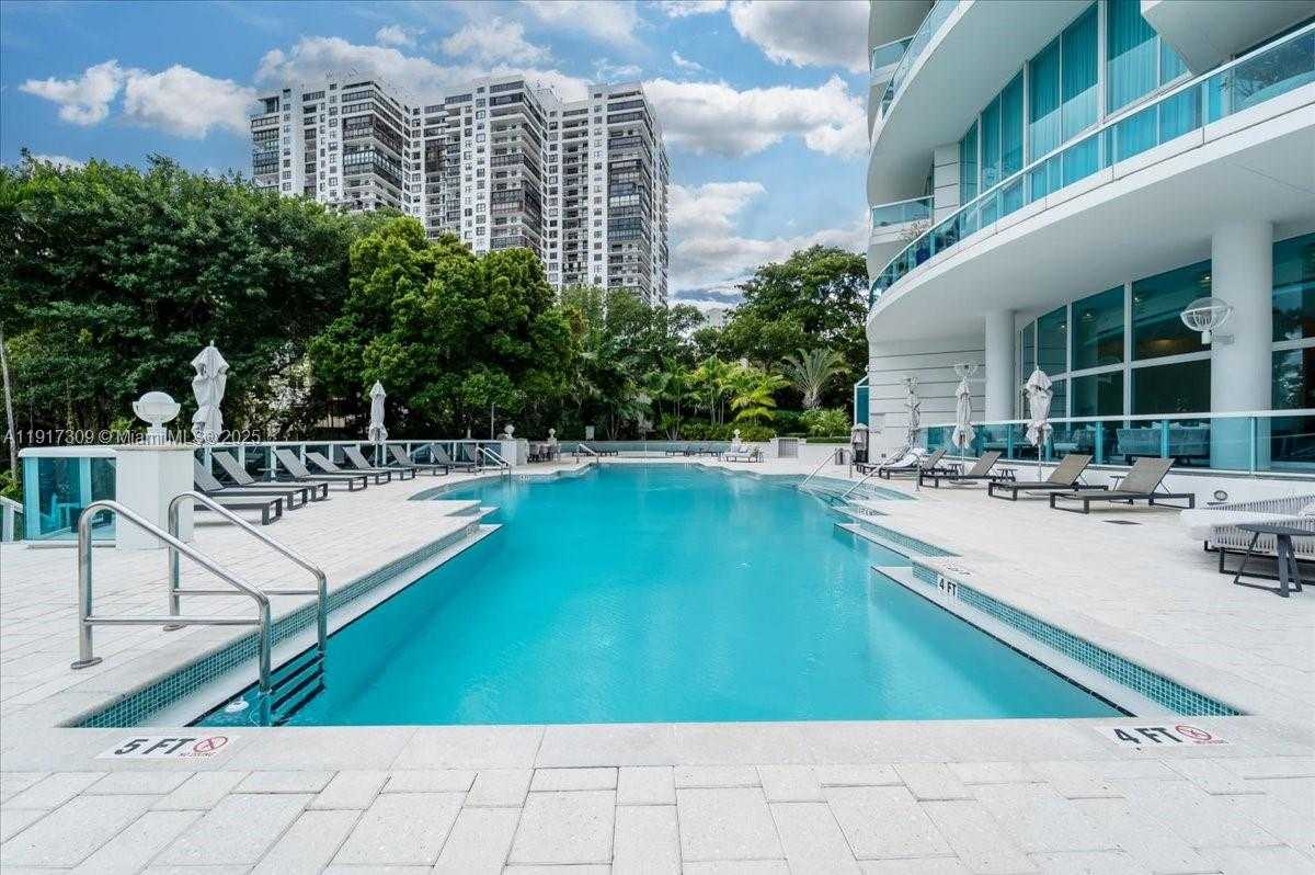 Small Image of 2127 BRICKELL AVE #1701, Miami Number 84
