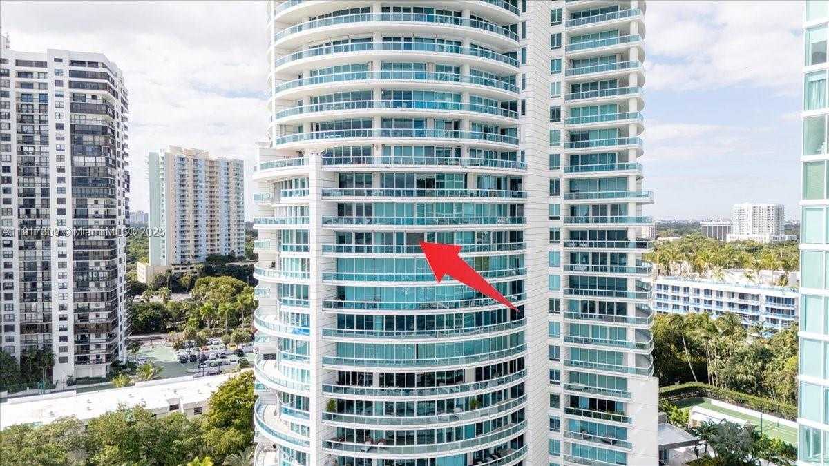 Small Image of 2127 BRICKELL AVE #1701, Miami Number 94