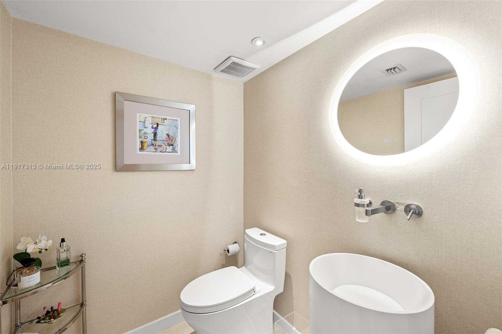 Small Image of 1 GROVE ISLE DR #A910, Miami Number 20