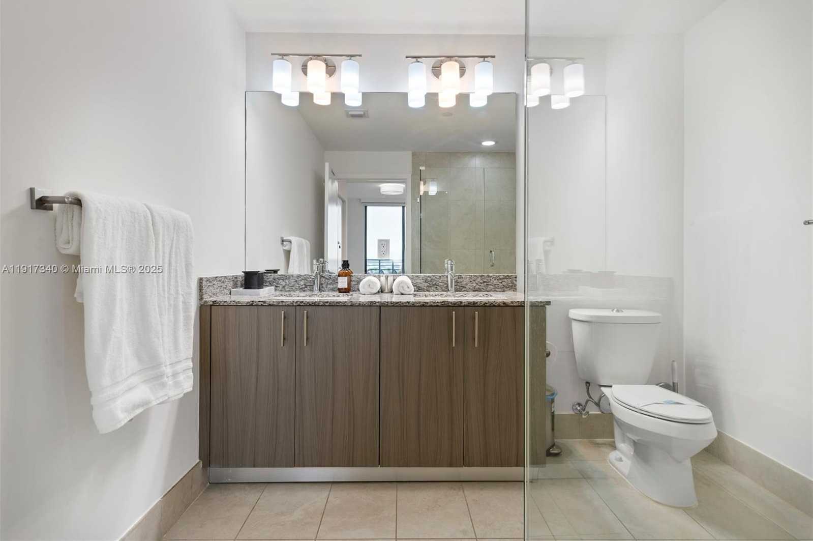 Small Image of 5350 NORTH WEST 84TH AVE #909, Doral Number 21