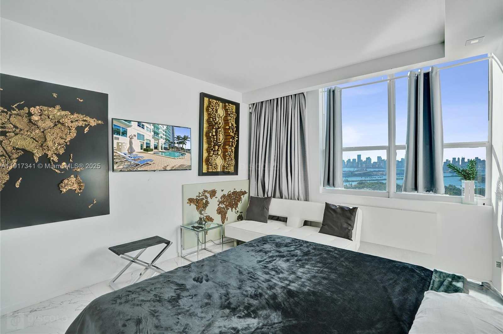 Small Image of 650 WEST AVE #PH01, Miami Beach Number 35