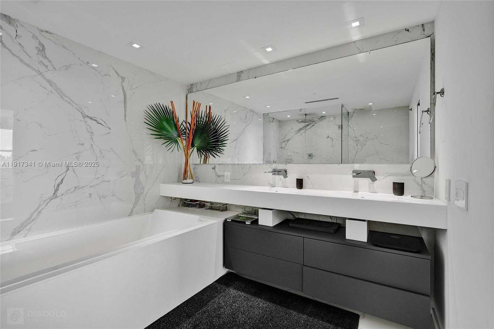 Small Image of 650 WEST AVE #PH01, Miami Beach Number 45