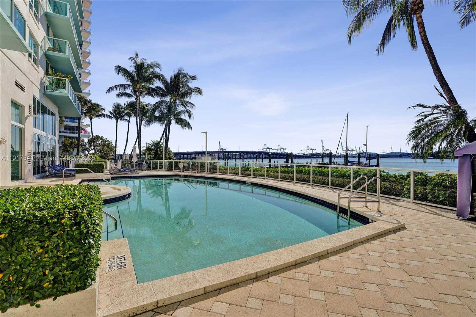 Small Image of 650 WEST AVE #PH01, Miami Beach Number 52