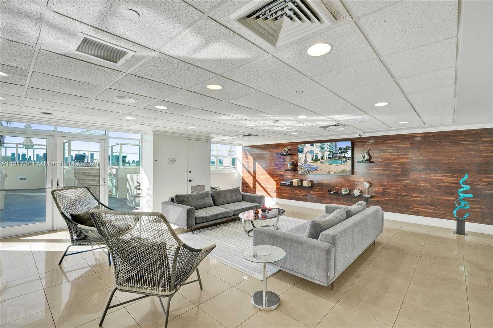 Small Image of 650 WEST AVE #PH01, Miami Beach Number 57