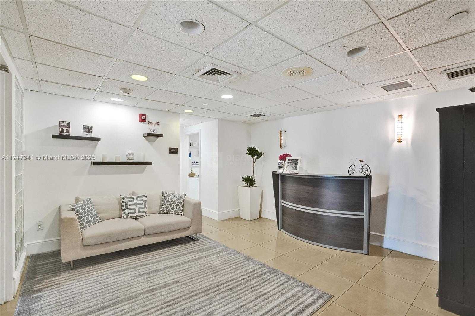 Small Image of 650 WEST AVE #PH01, Miami Beach Number 60