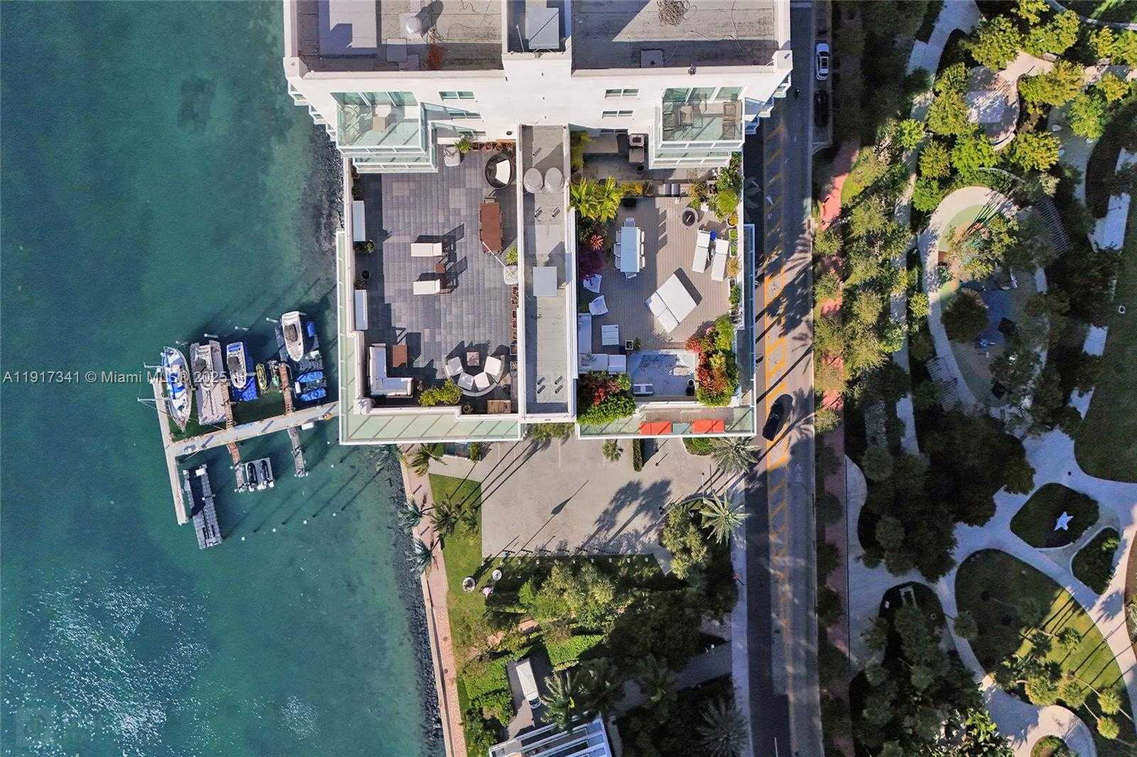 Small Image of 650 WEST AVE #PH01, Miami Beach Number 78