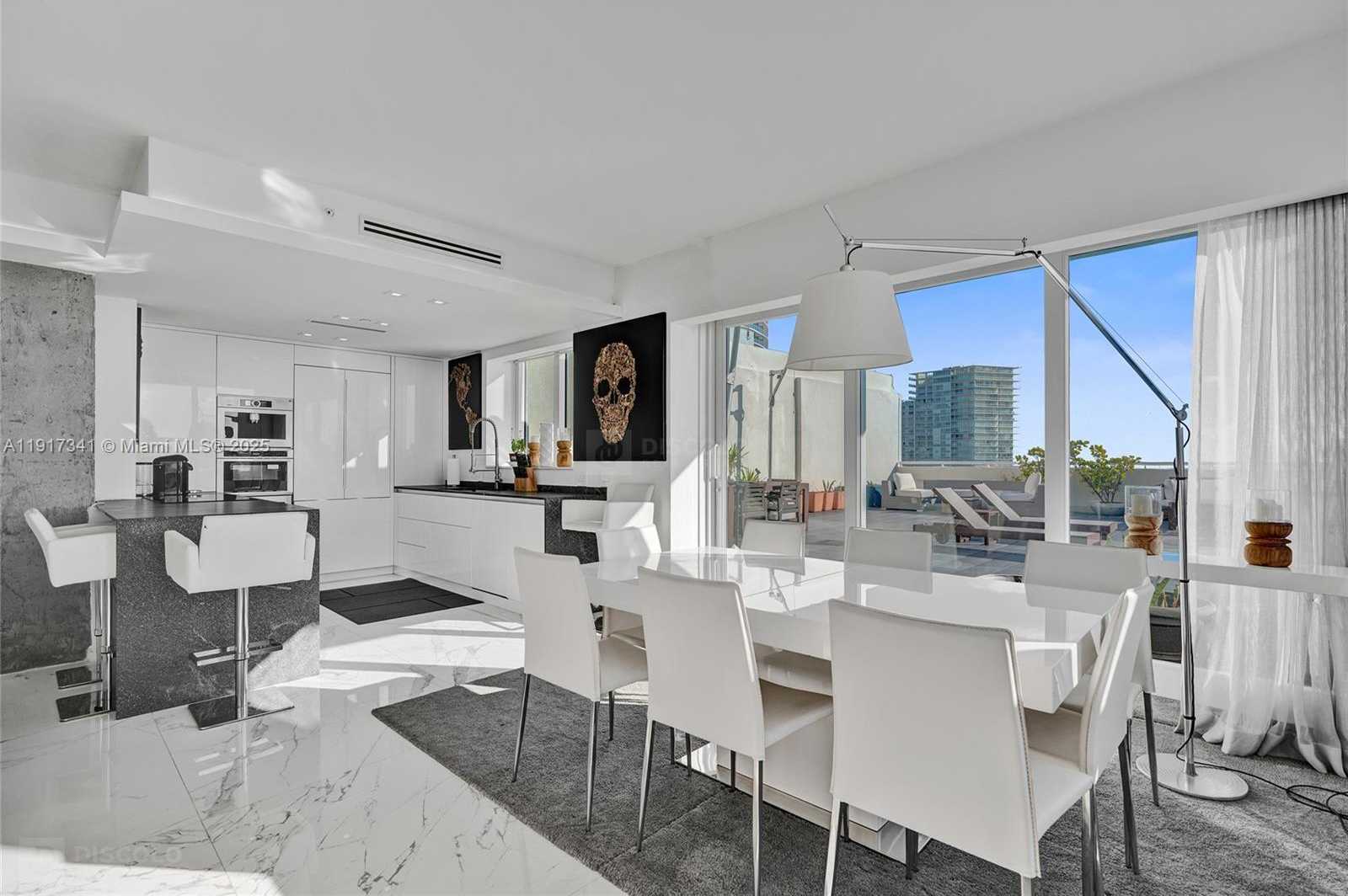 Small Image of 650 WEST AVE #PH01, Miami Beach Number 8