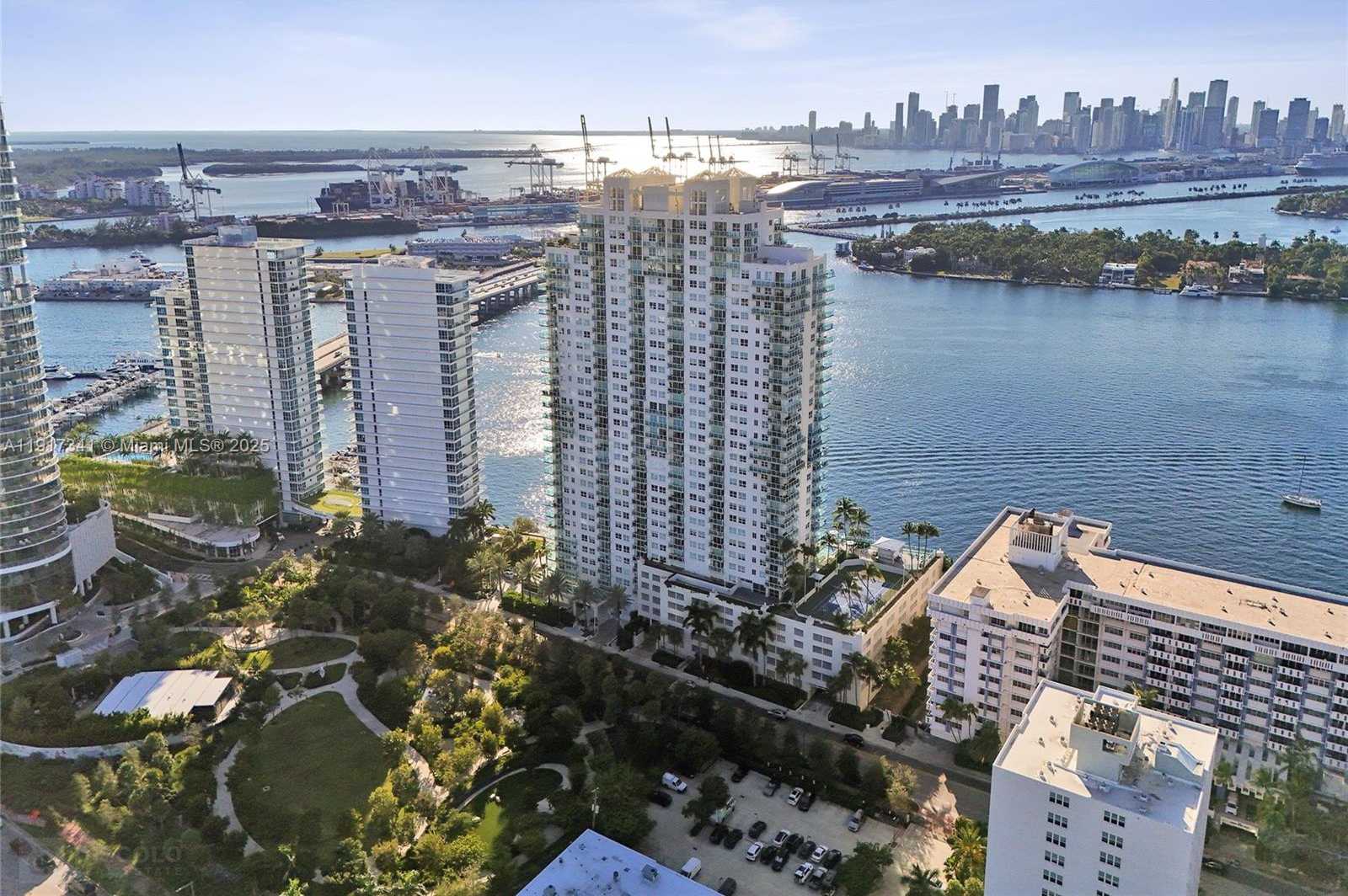 Small Image of 650 WEST AVE #PH01, Miami Beach Number 82