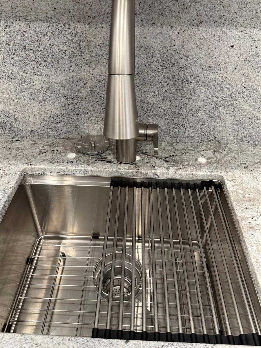 Small Image of 210 174TH ST #1804, Sunny Isles Beach Number 27