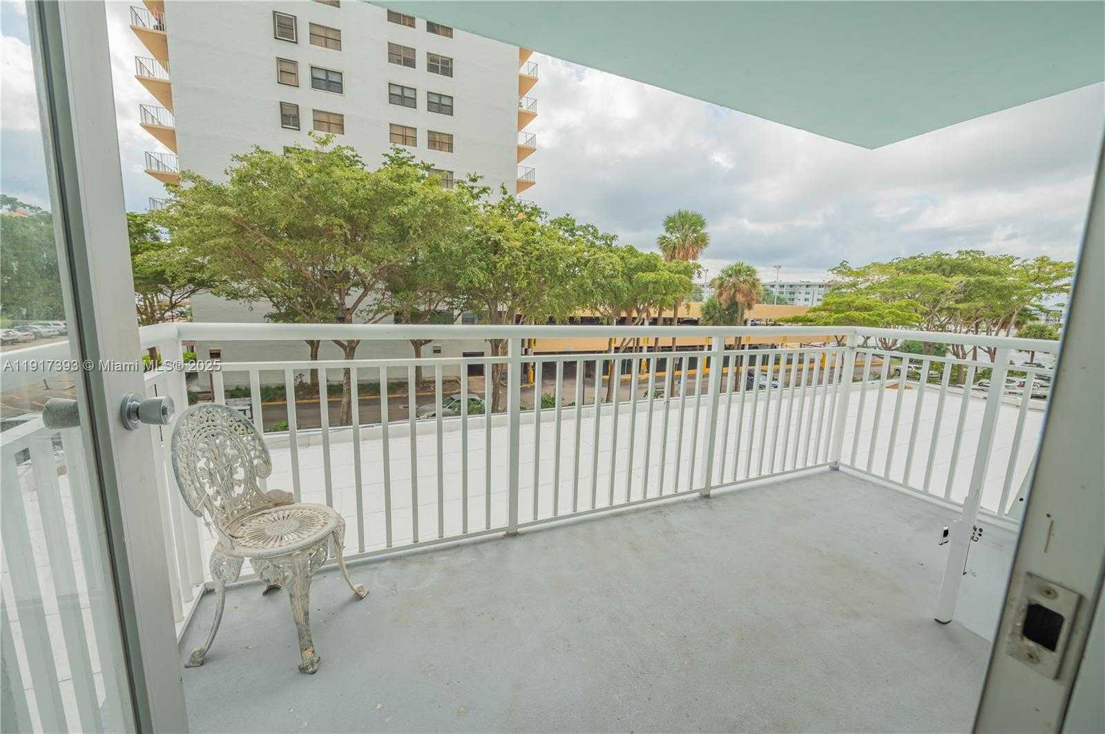 Small Image of 301 174TH ST #309, Sunny Isles Beach Number 17