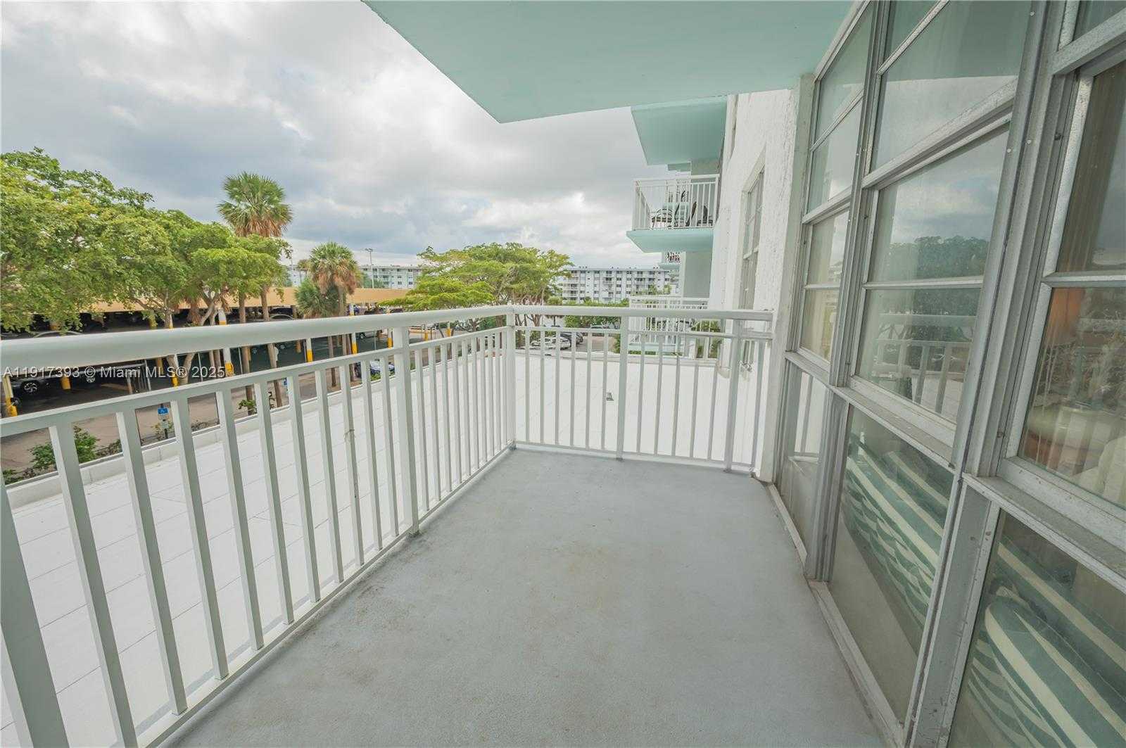 Small Image of 301 174TH ST #309, Sunny Isles Beach Number 18