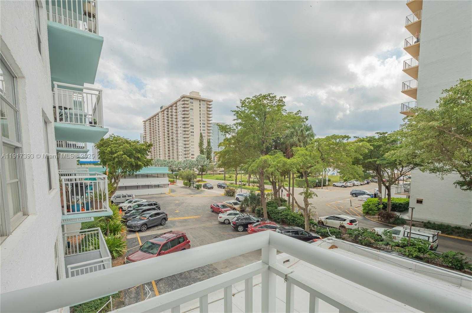 Small Image of 301 174TH ST #309, Sunny Isles Beach Number 19