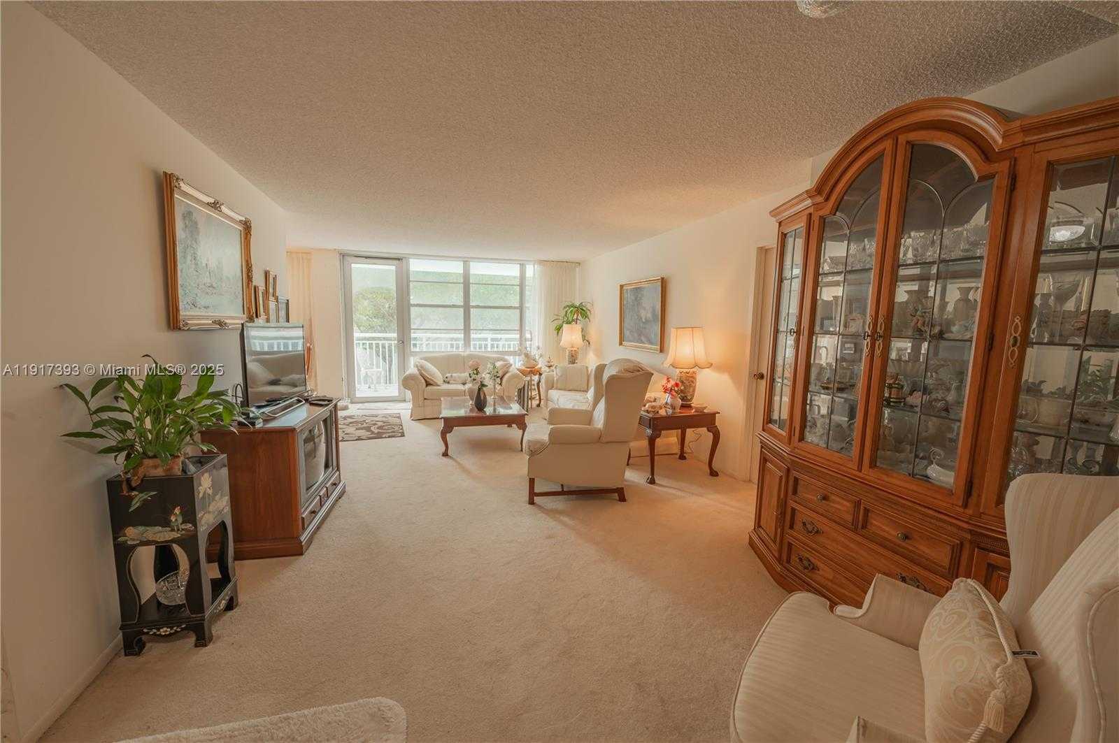 Small Image of 301 174TH ST #309, Sunny Isles Beach Number 2