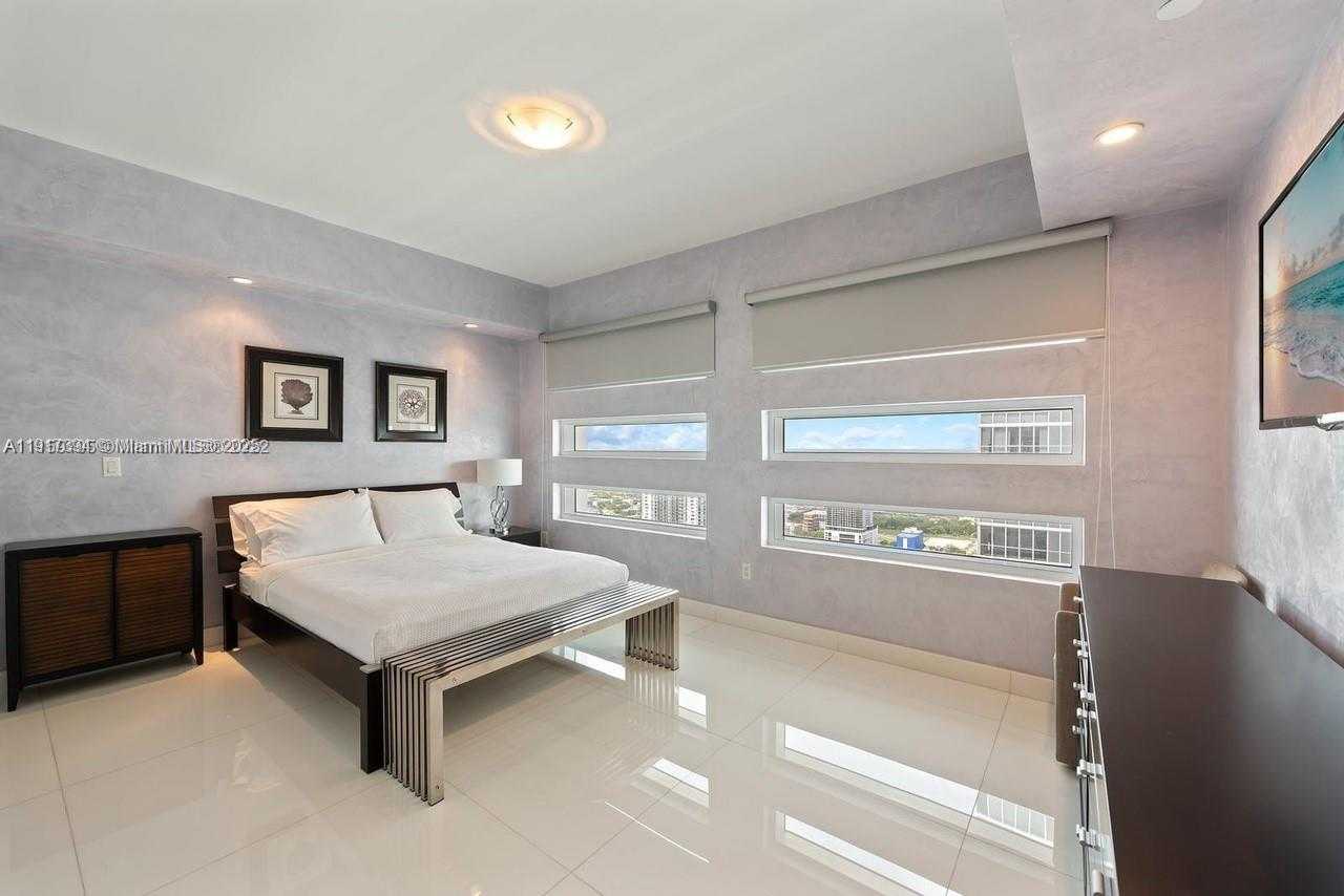 Small Image of 1040 BISCAYNE BLVD #4403, Miami Number 23