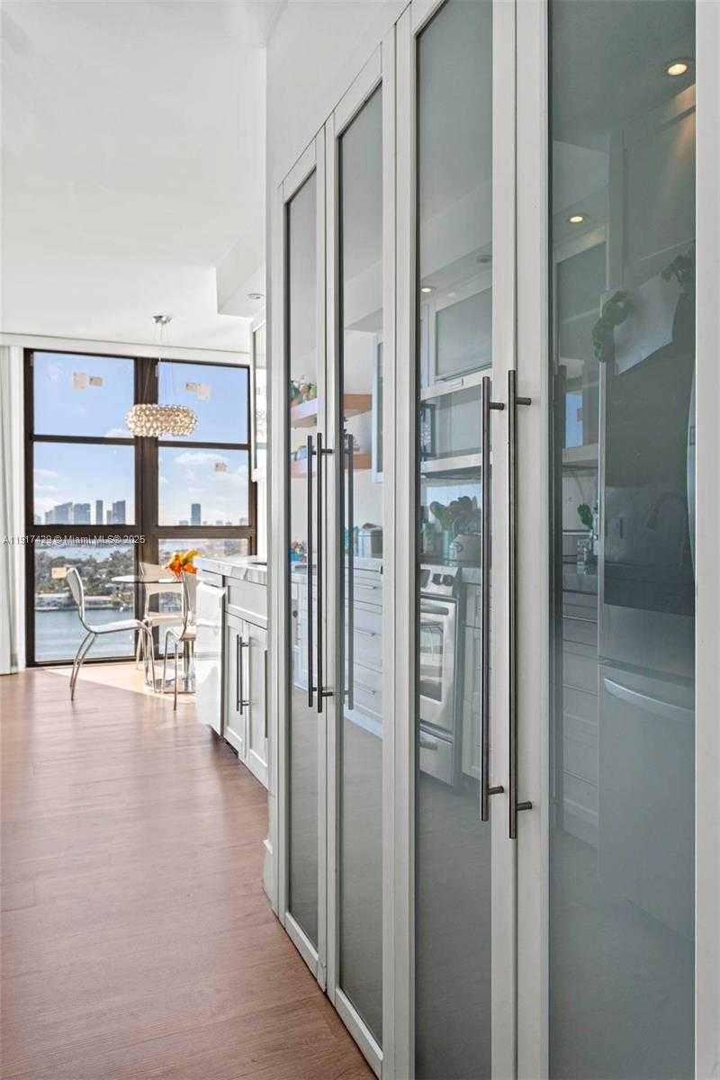 Small Image of 9 ISLAND AVE #2006, Miami Beach Number 10